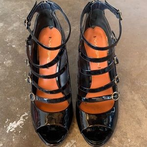 Via Spiga black patent leather strappy heels.  7.5